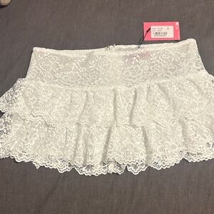 Edikted Ruffle Lace low rise mini Skirt white size small new with tags